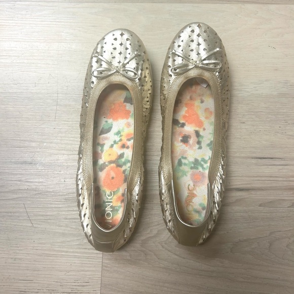 Vionic Ballet Flats Spark Surin Gold Leather Metallic Slip On Sz 11 Perforated - Picture 7 of 12